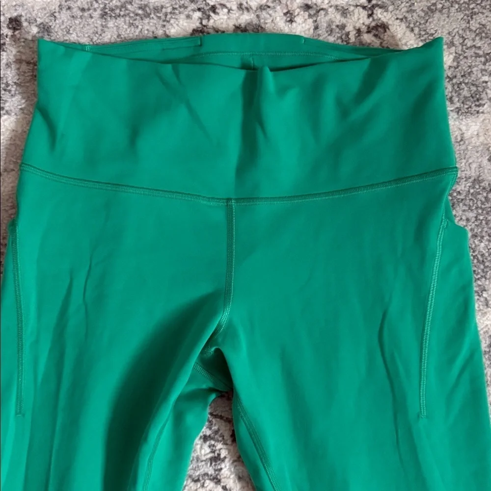 Lululemon Wunder Train High-Rise Tight with Pockets 25